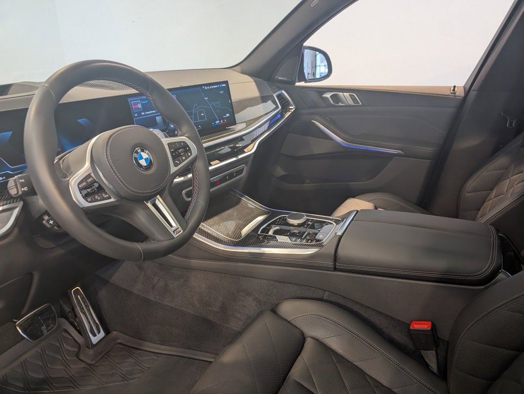 Used 2025 BMW X5 M60i w/ Climate Comfort Package image 15