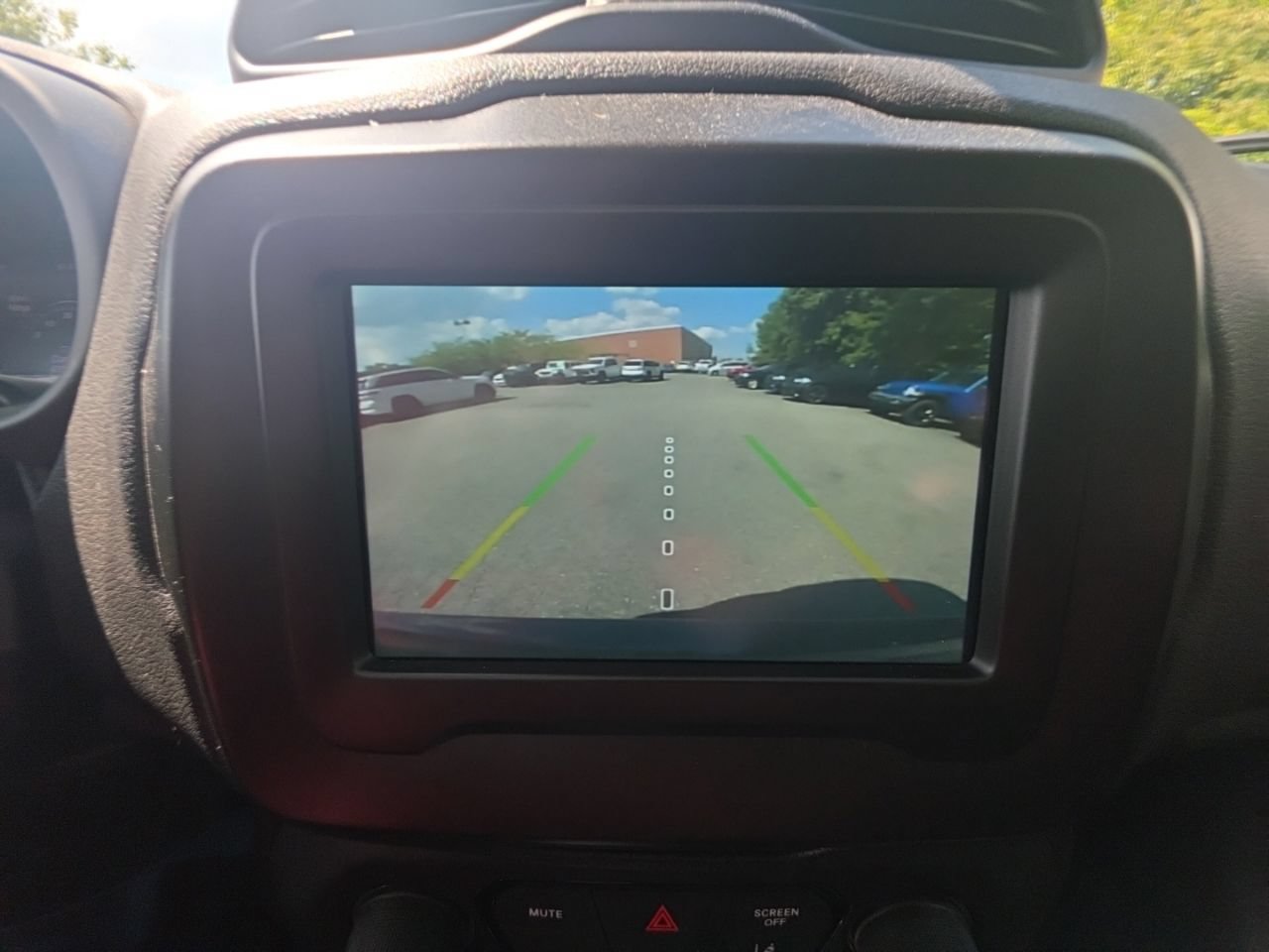 Used 2021 Jeep Renegade Latitude w/ Sun & Sound Group AWD/4WD image 23
