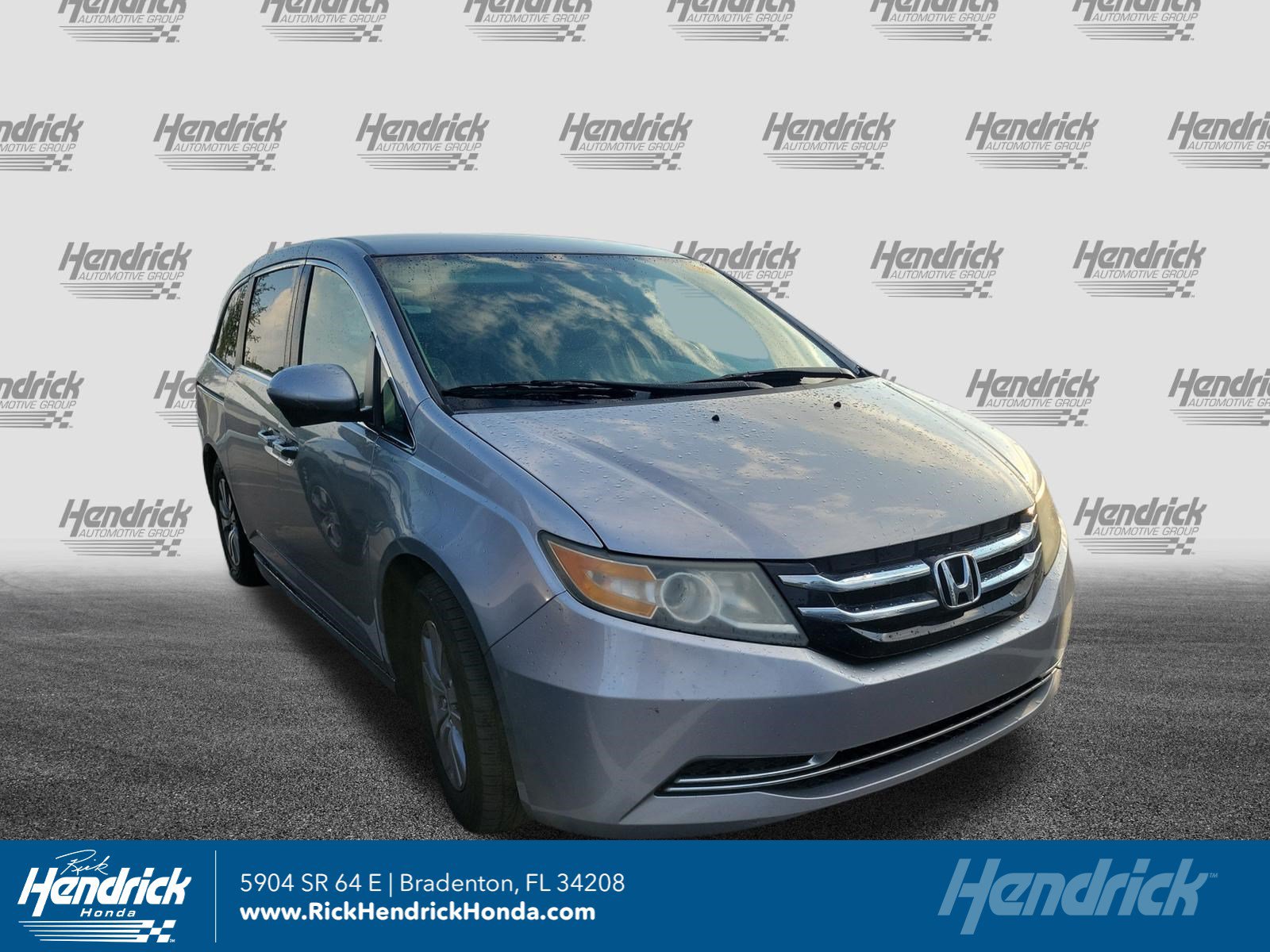 Used 2017 Honda Odyssey SE image 1