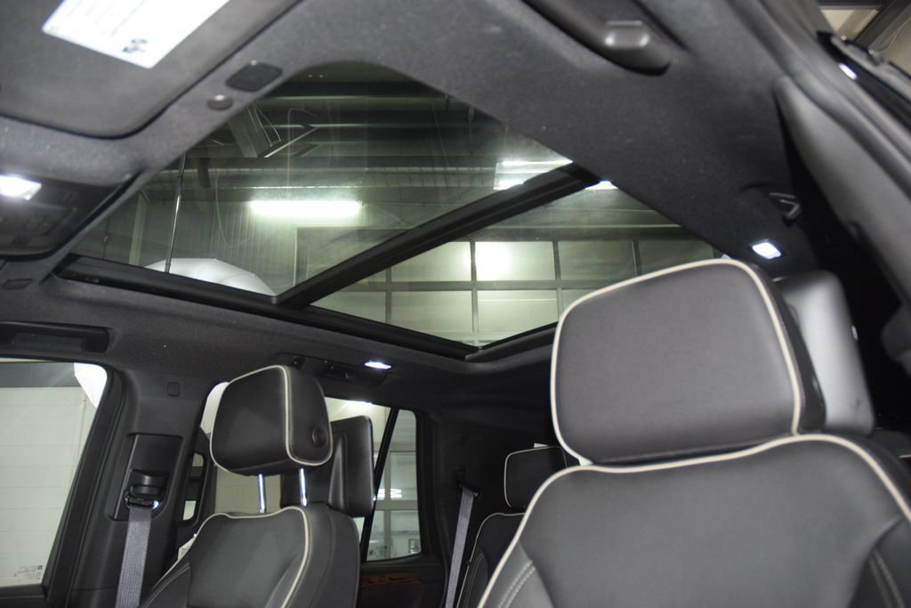 Used 2023 Chevrolet Tahoe Premier w/ Advanced Technology Package AWD/4WD image 51