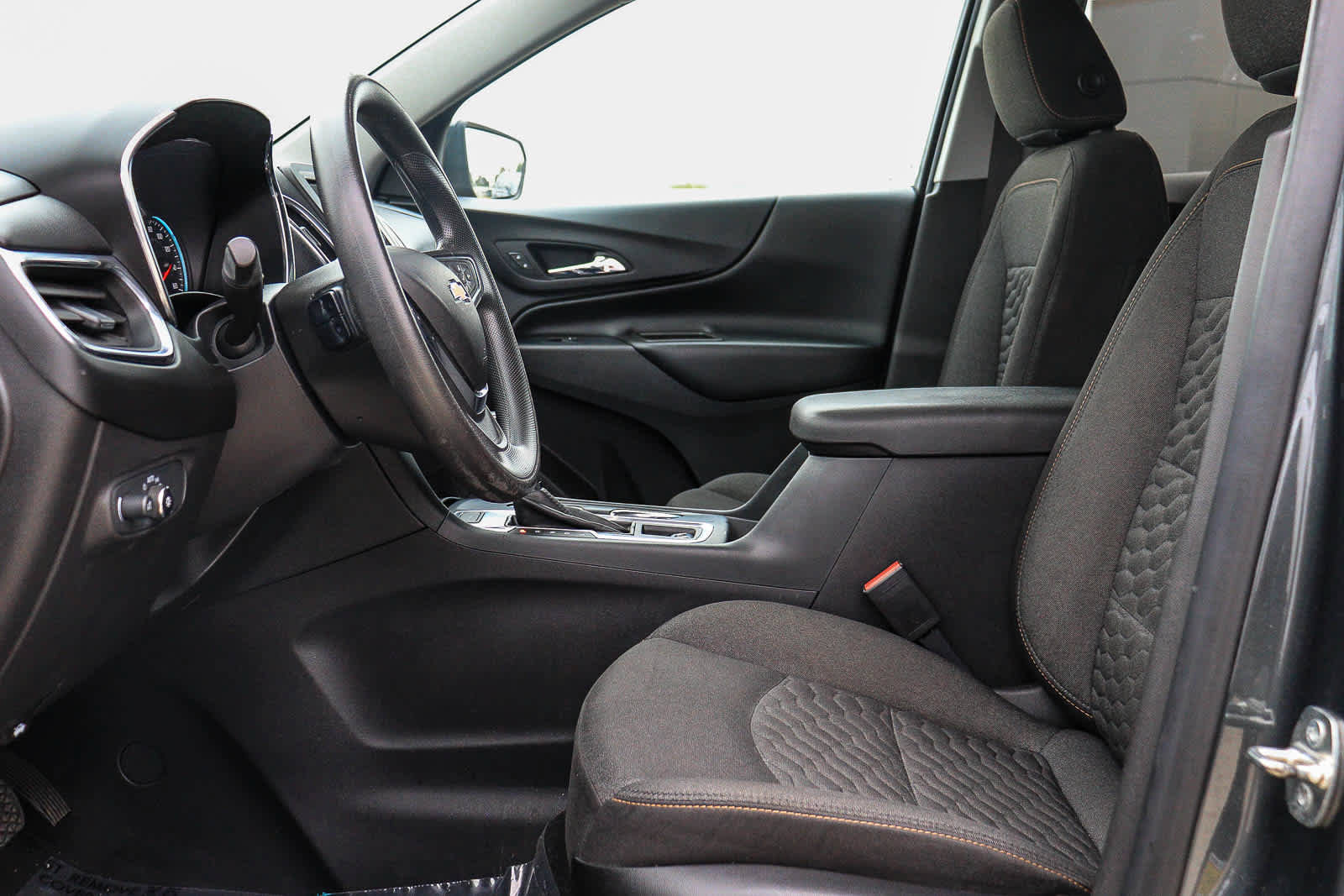 Used 2020 Chevrolet Equinox LT FWD image 17