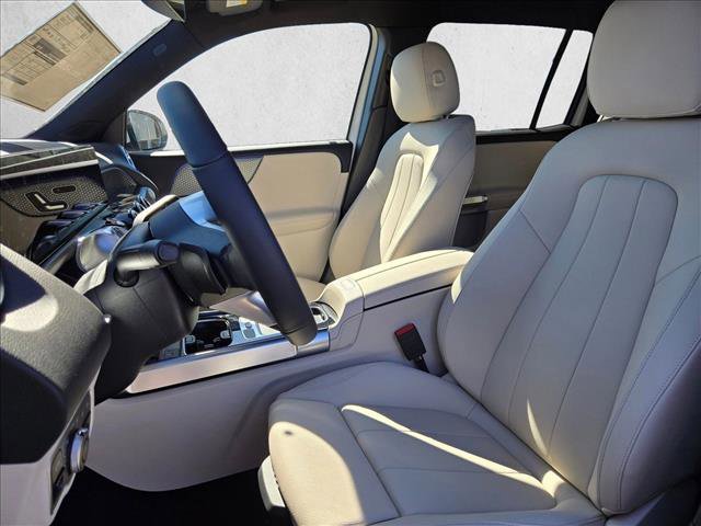 New 2026 Mercedes-Benz GLB 250 image 4