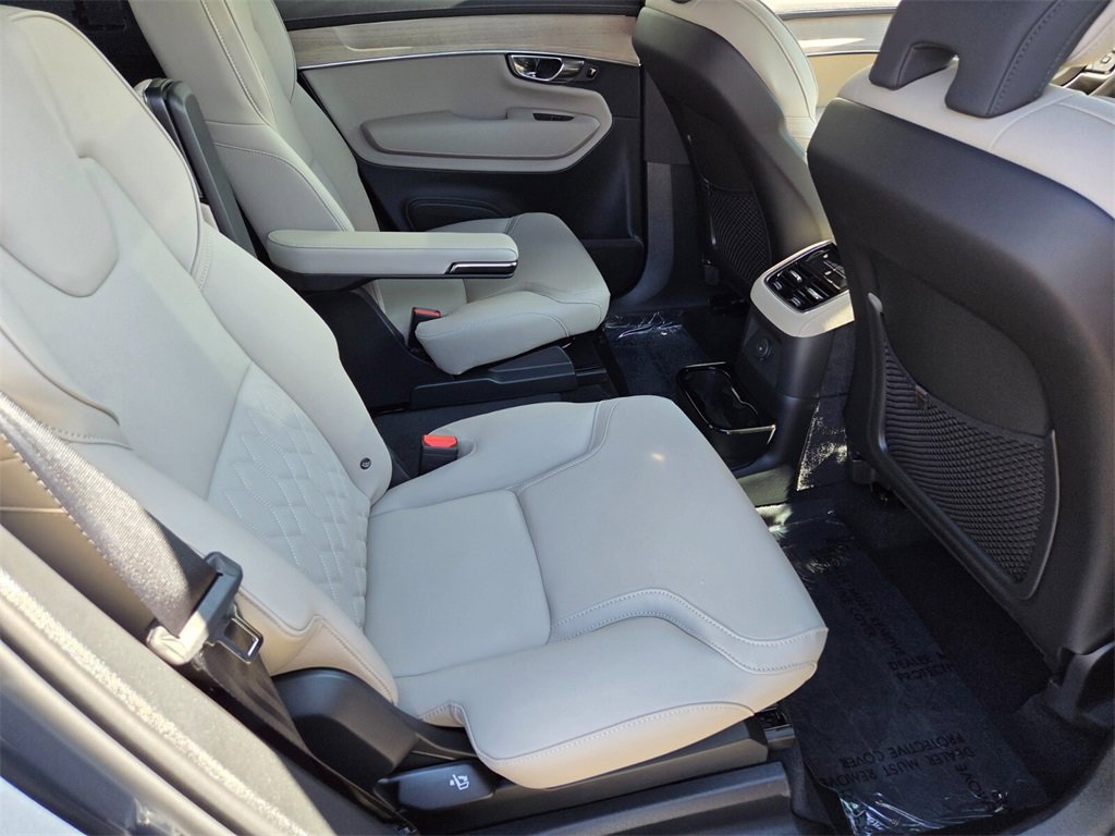 New 2026 Volvo XC90 T8 Plus image 17