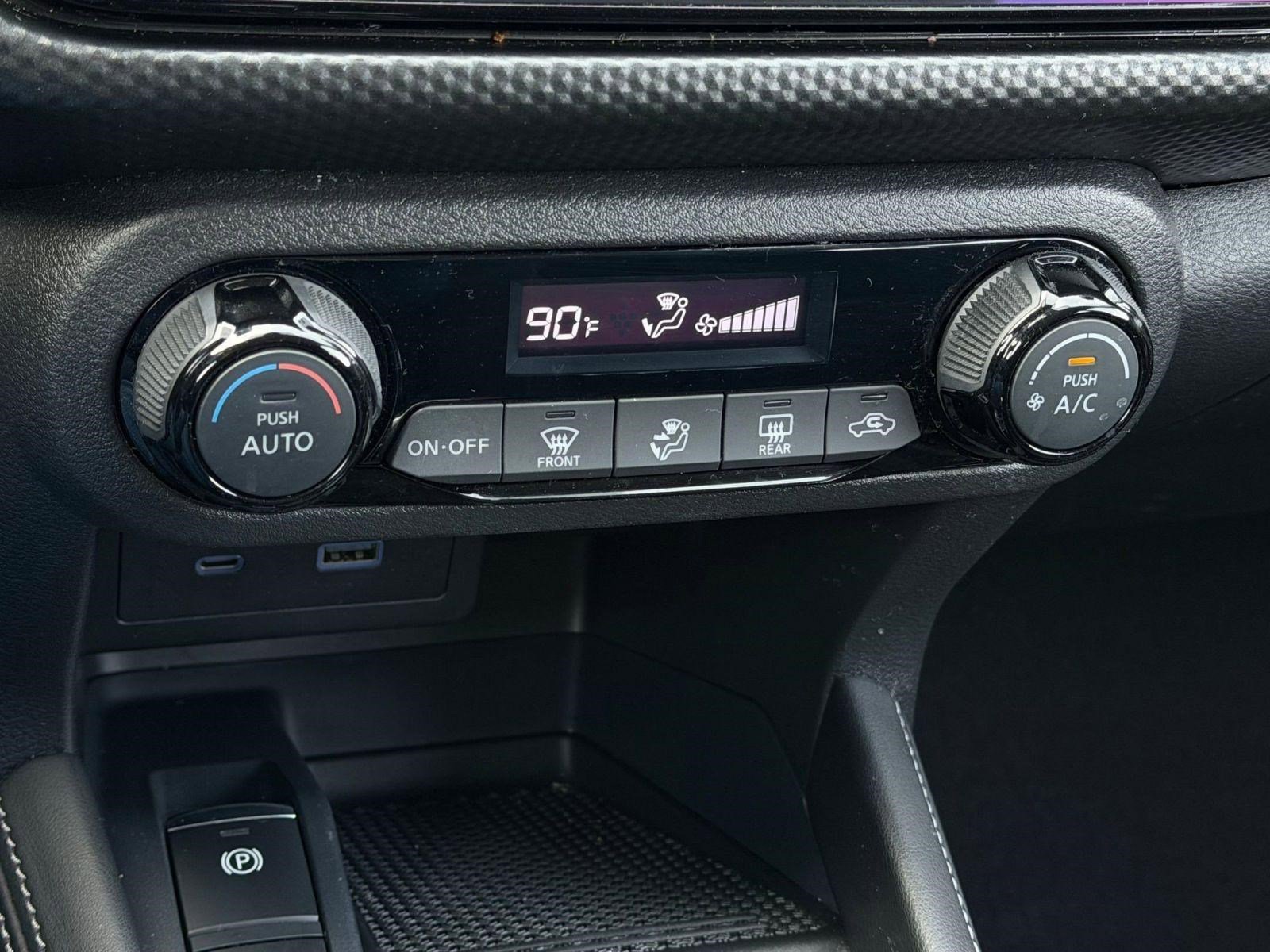 Used 2022 Nissan Kicks SV image 28