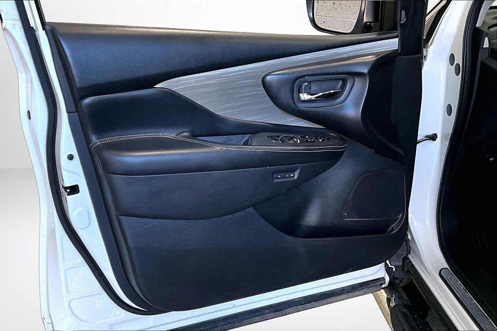 Used 2016 Nissan Murano S AWD/4WD image 19