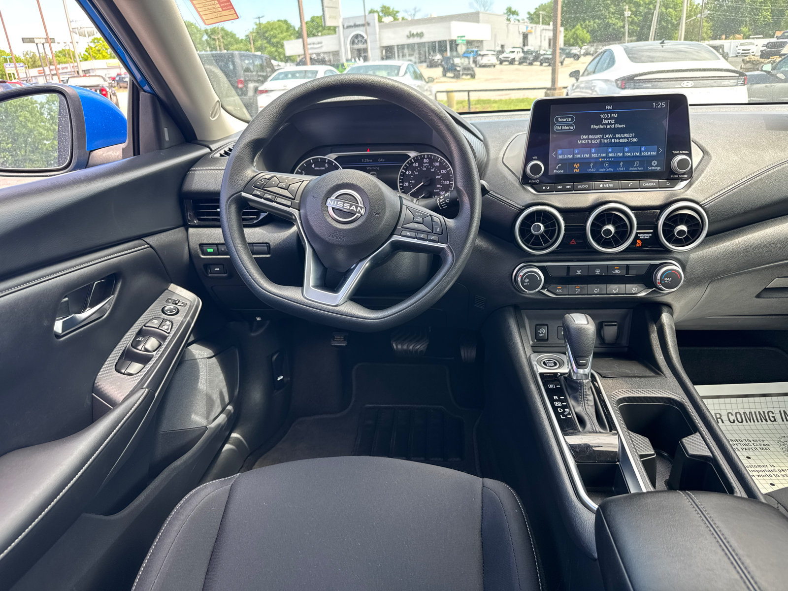 Used 2024 Nissan Sentra SV FWD image 8