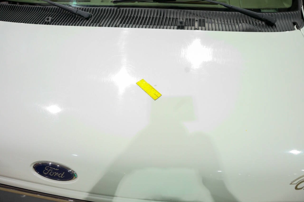 Used 2002 Ford E-150 and Econoline 150 RWD image 30