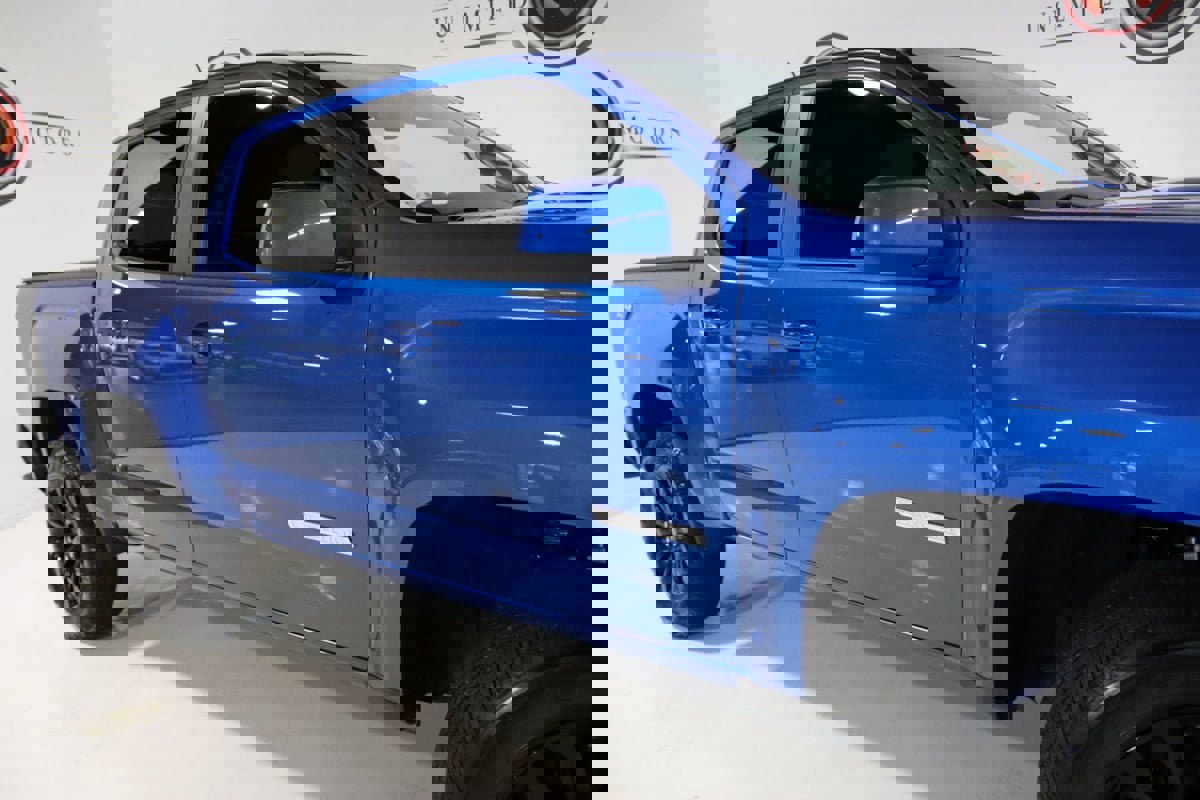 Used 2022 GMC Canyon Elevation w/ Trailering Package image 9