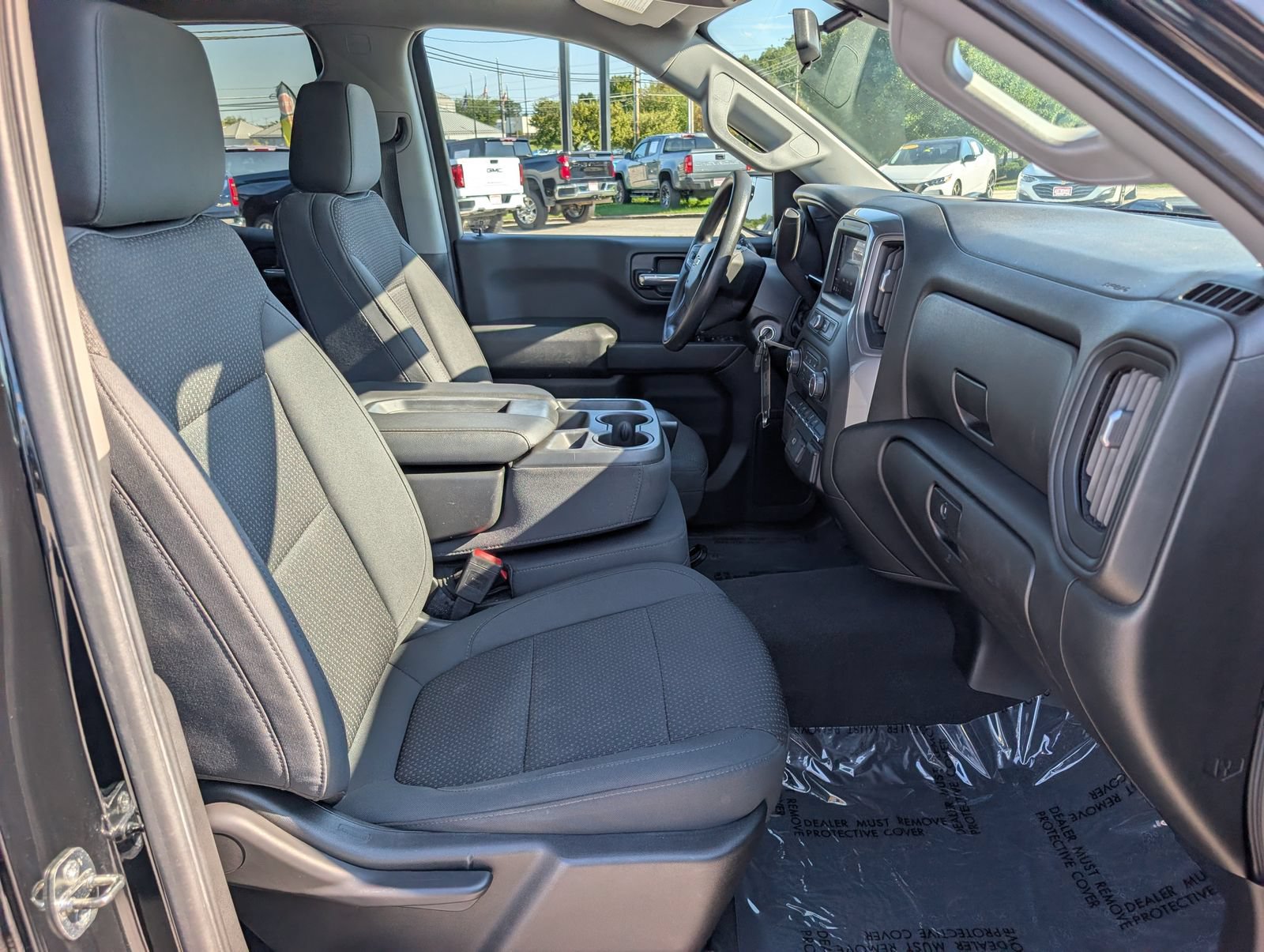 Used 2020 Chevrolet Silverado 1500 Custom w/ Custom Value Package AWD/4WD image 11