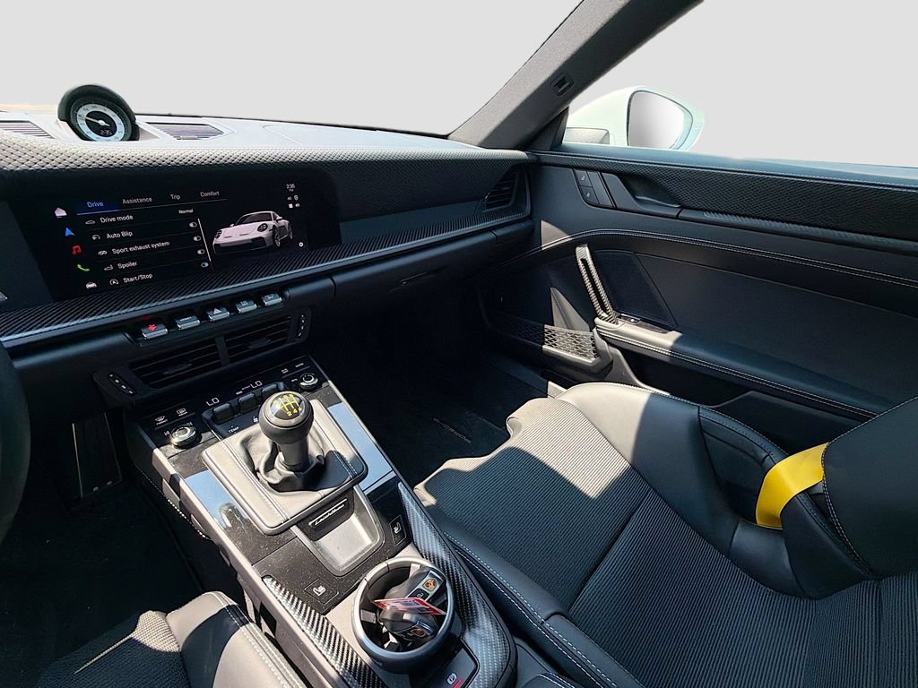 Certified 2026 Porsche 911 GT3 RWD image 23
