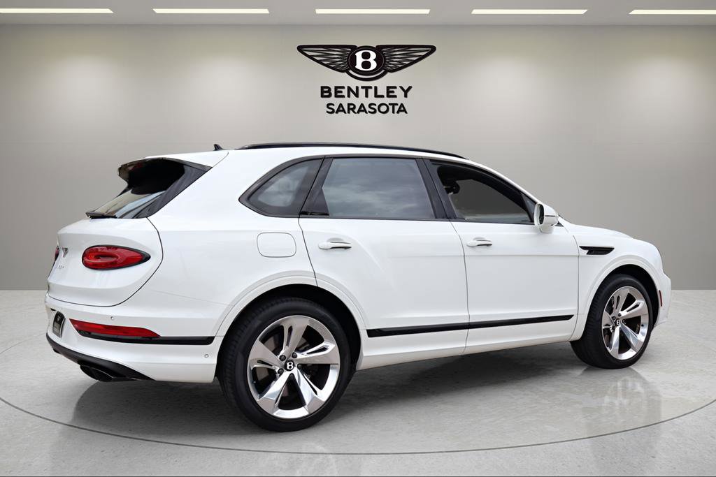 Used 2024 Bentley Bentayga AWD/4WD image 7