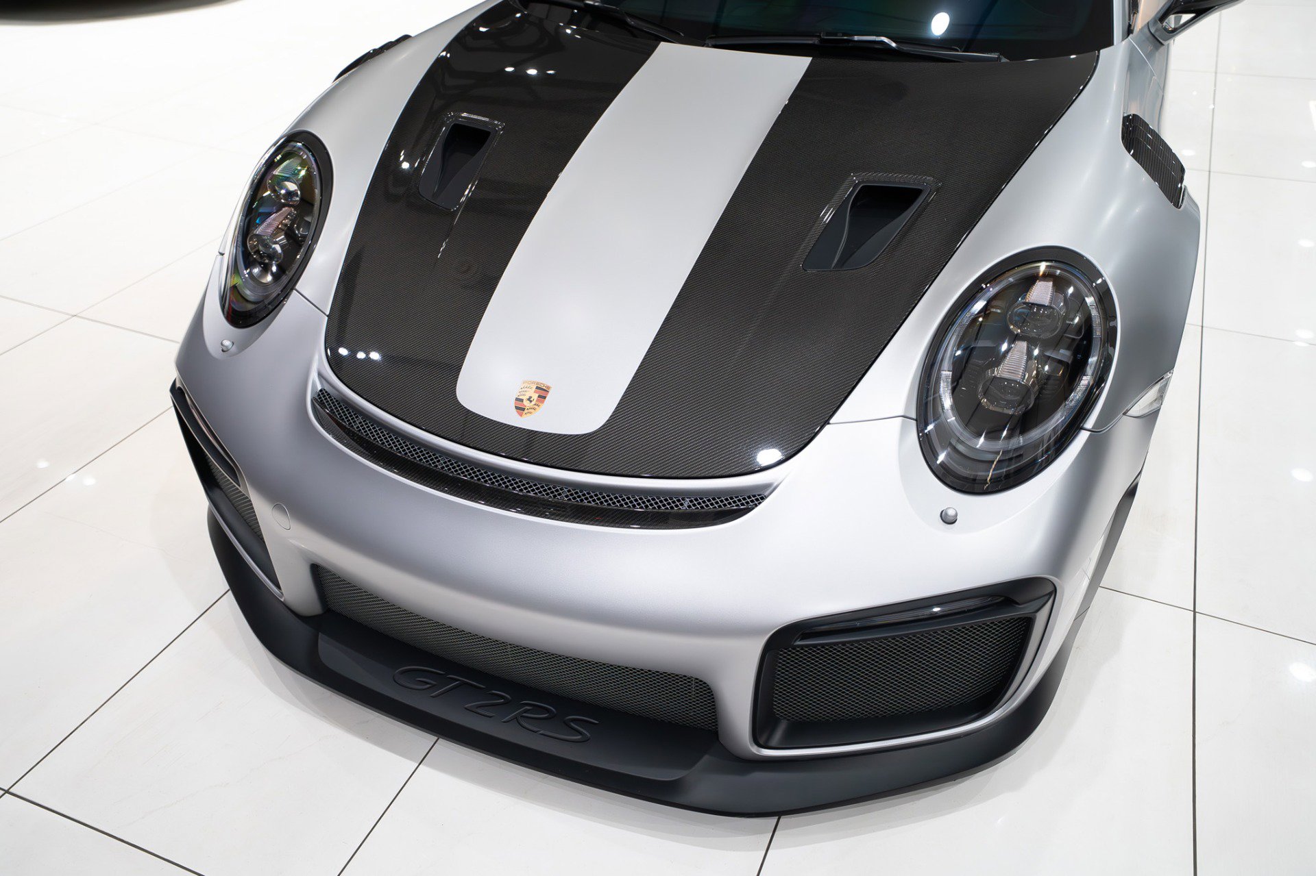 Used 2018 Porsche 911 GT2 RS image 39