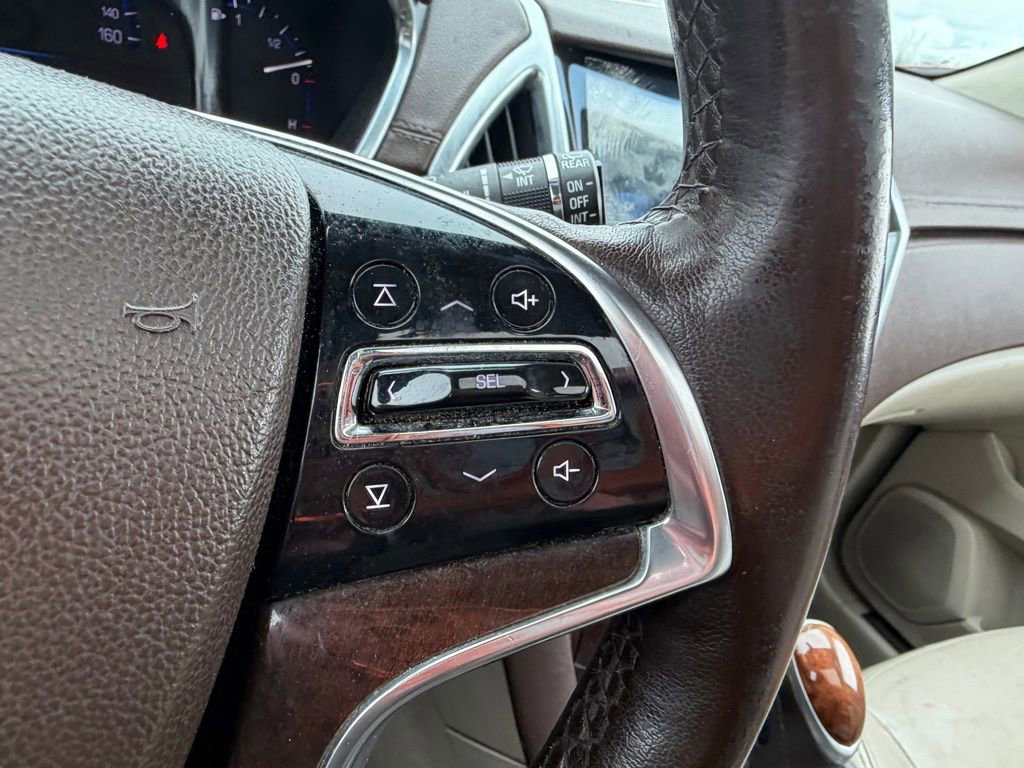 Used 2015 Cadillac SRX Luxury FWD image 23
