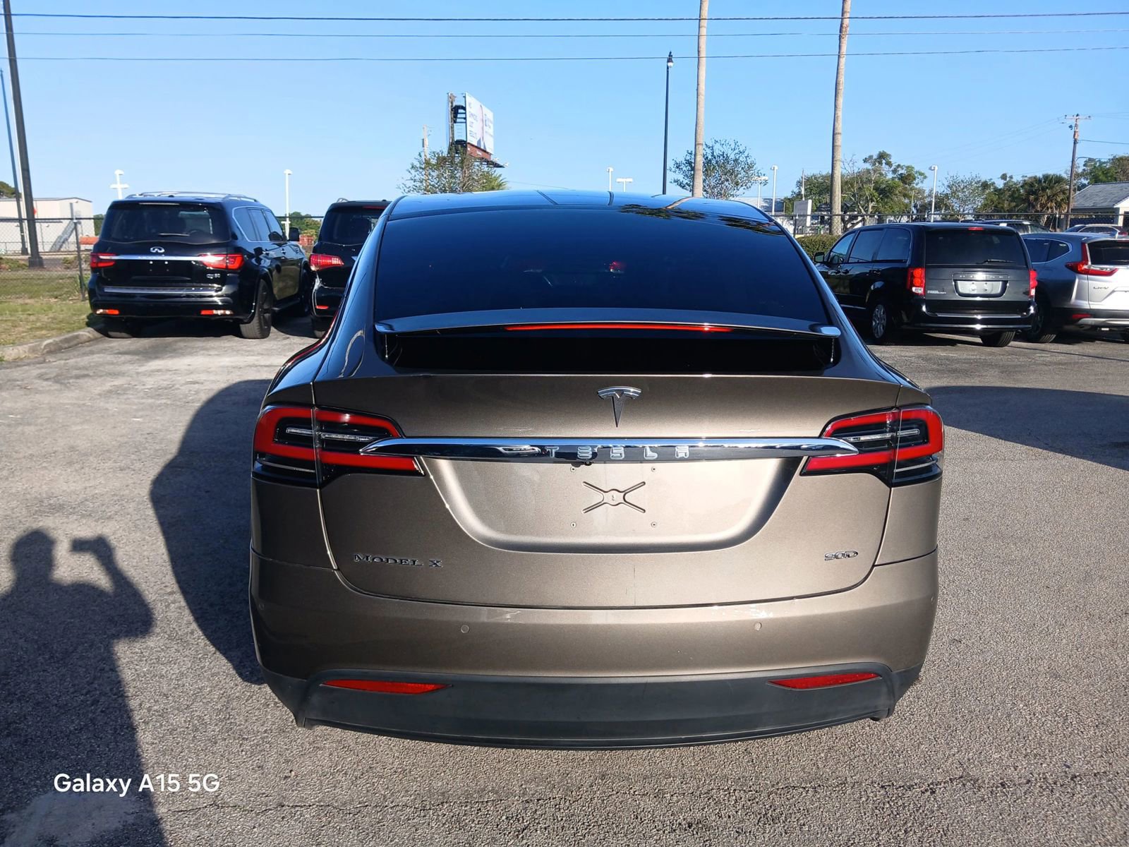 Used 2016 Tesla Model X 90D image 3
