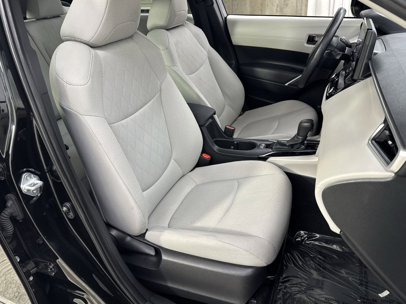 Used 2024 Toyota Corolla Cross L AWD/4WD image 39