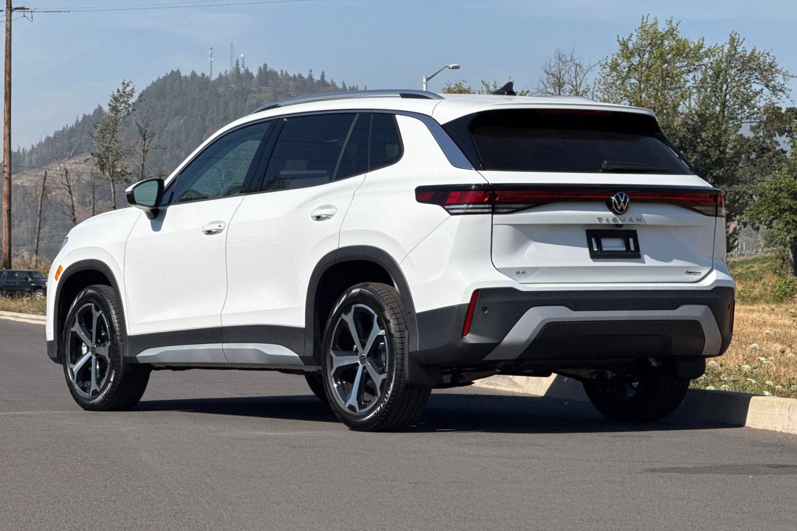 New 2026 Volkswagen Tiguan SE AWD/4WD image 5