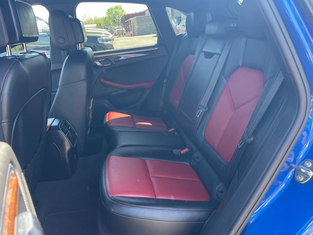 Used 2017 Porsche Macan AWD/4WD image 9