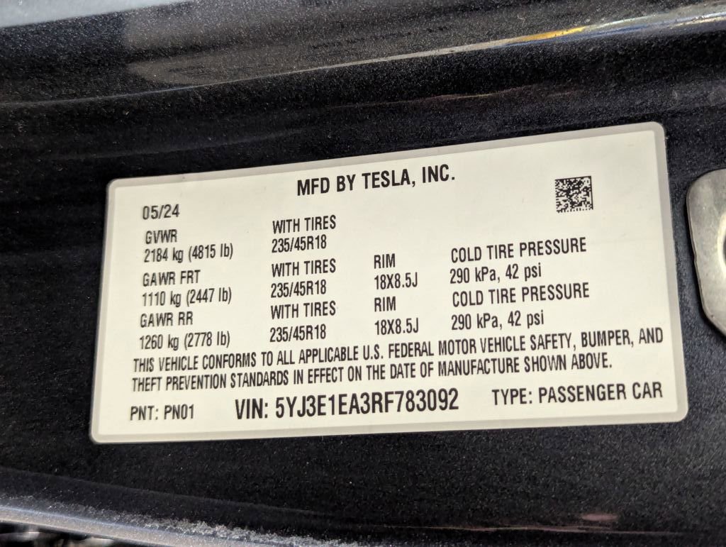 Used 2024 Tesla Model 3 Standard Range image 59
