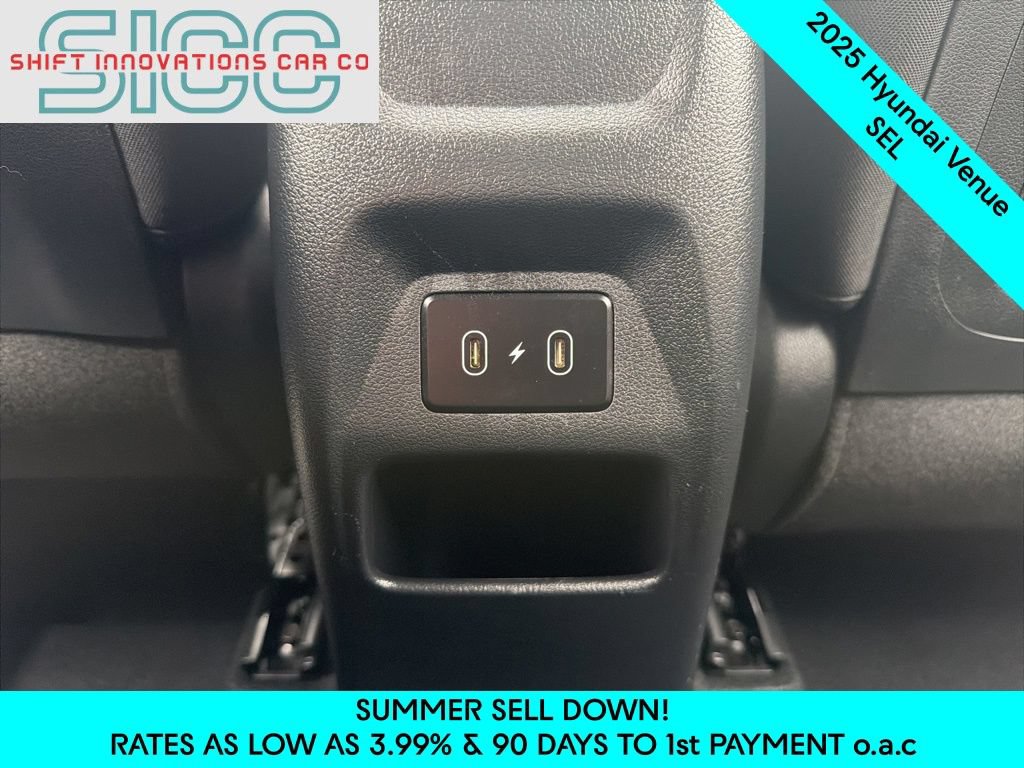 Used 2025 Hyundai Venue SEL FWD image 23