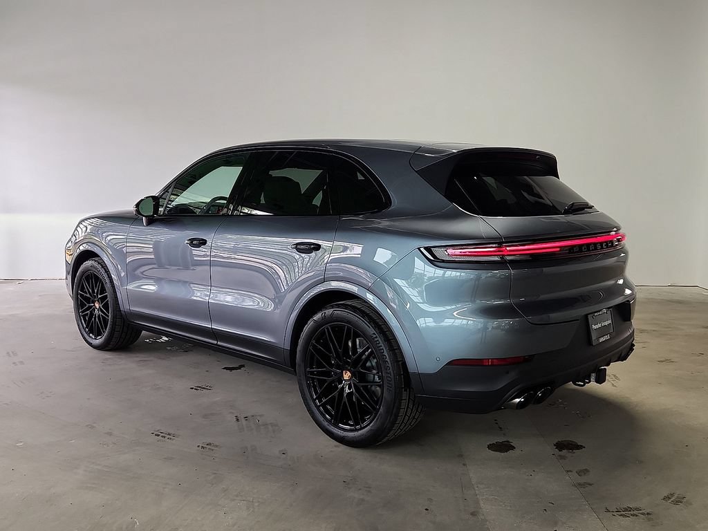 New 2026 Porsche Cayenne AWD/4WD image 3