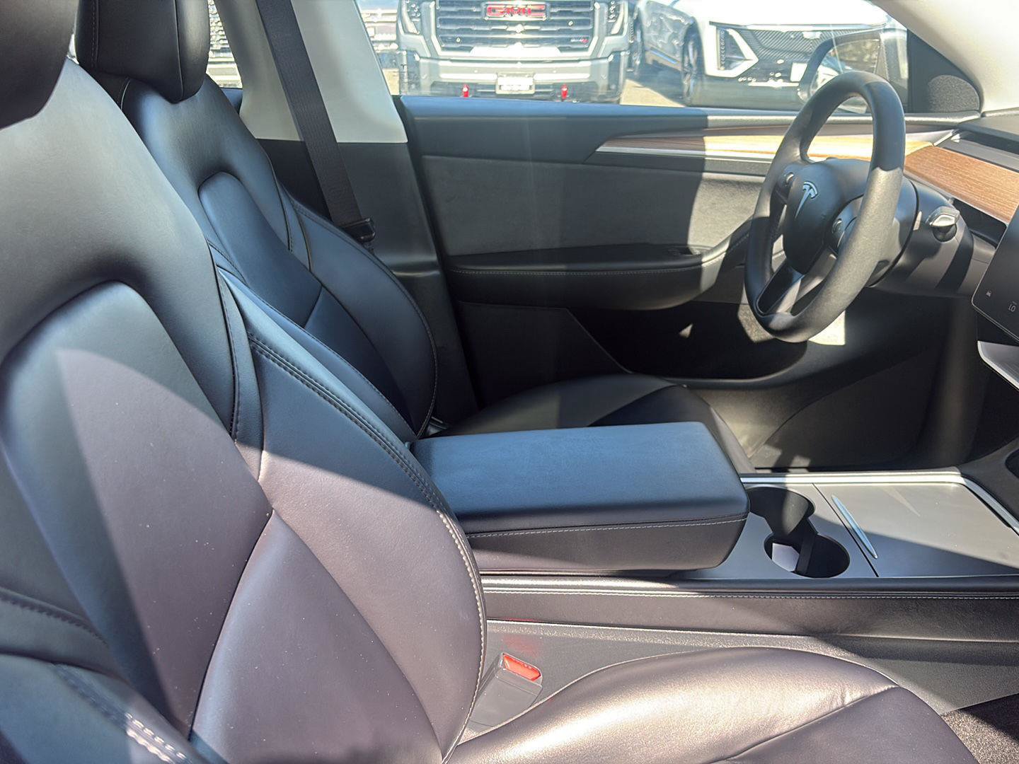 Used 2023 Tesla Model Y 2WD image 18