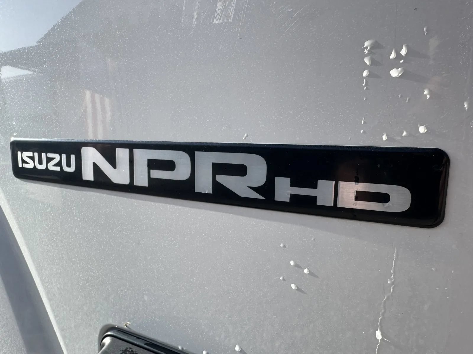 Used 2024 Isuzu NPR 4500 HD RWD image 12