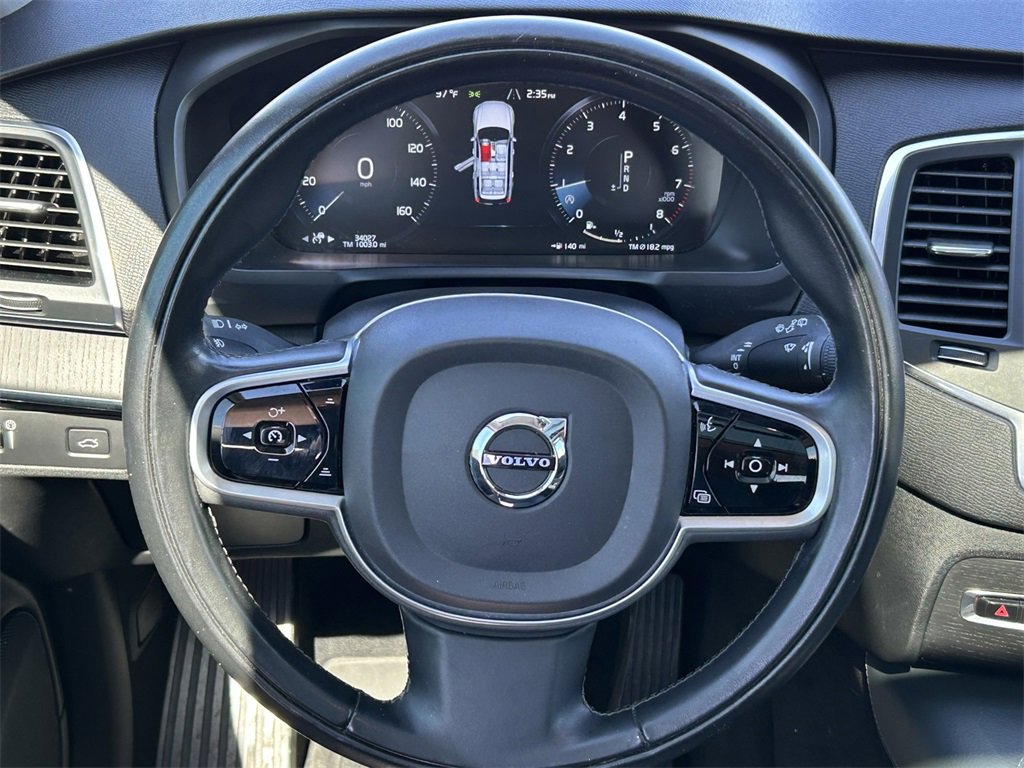 Used 2020 Volvo XC90 T6 Momentum w/ Protection Package Premier image 32