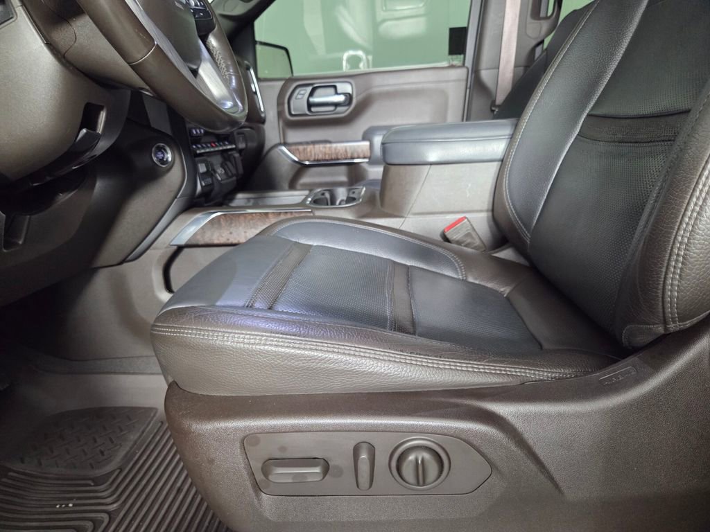 Used 2019 GMC Sierra 1500 Denali w/ Driver Alert Package II image 13