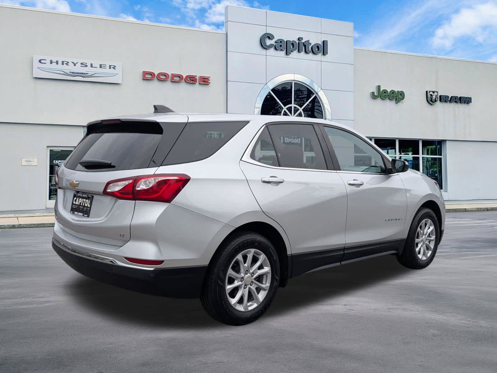 Used 2021 Chevrolet Equinox LT FWD image 3