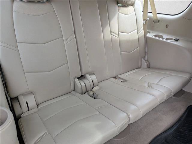 Used 2020 Cadillac Escalade ESV Premium Luxury image 23