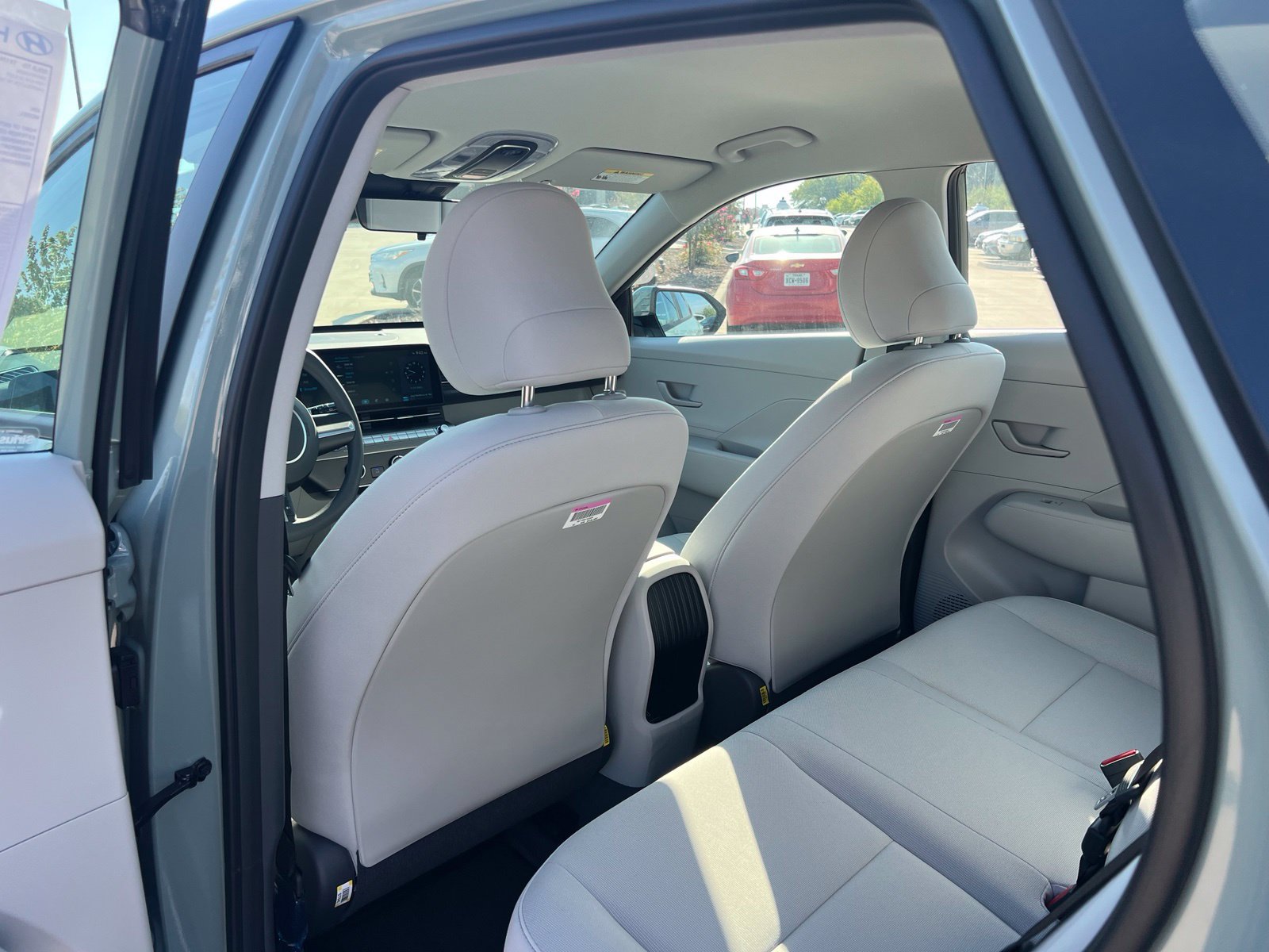 New 2027 Hyundai Kona SE FWD image 15