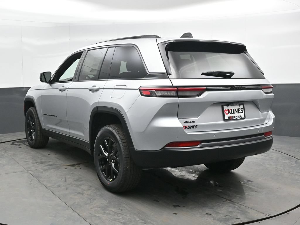 New 2026 Jeep Grand Cherokee Altitude AWD/4WD image 11