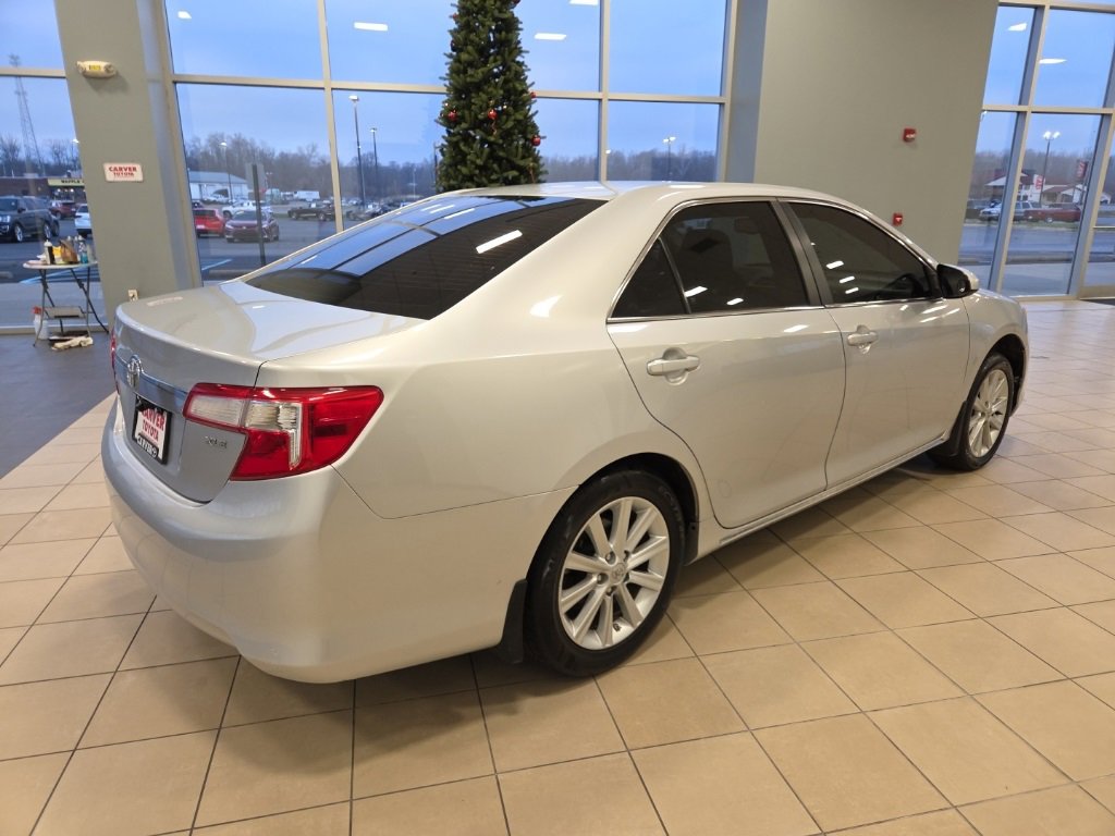 Used 2013 Toyota Camry XLE image 7
