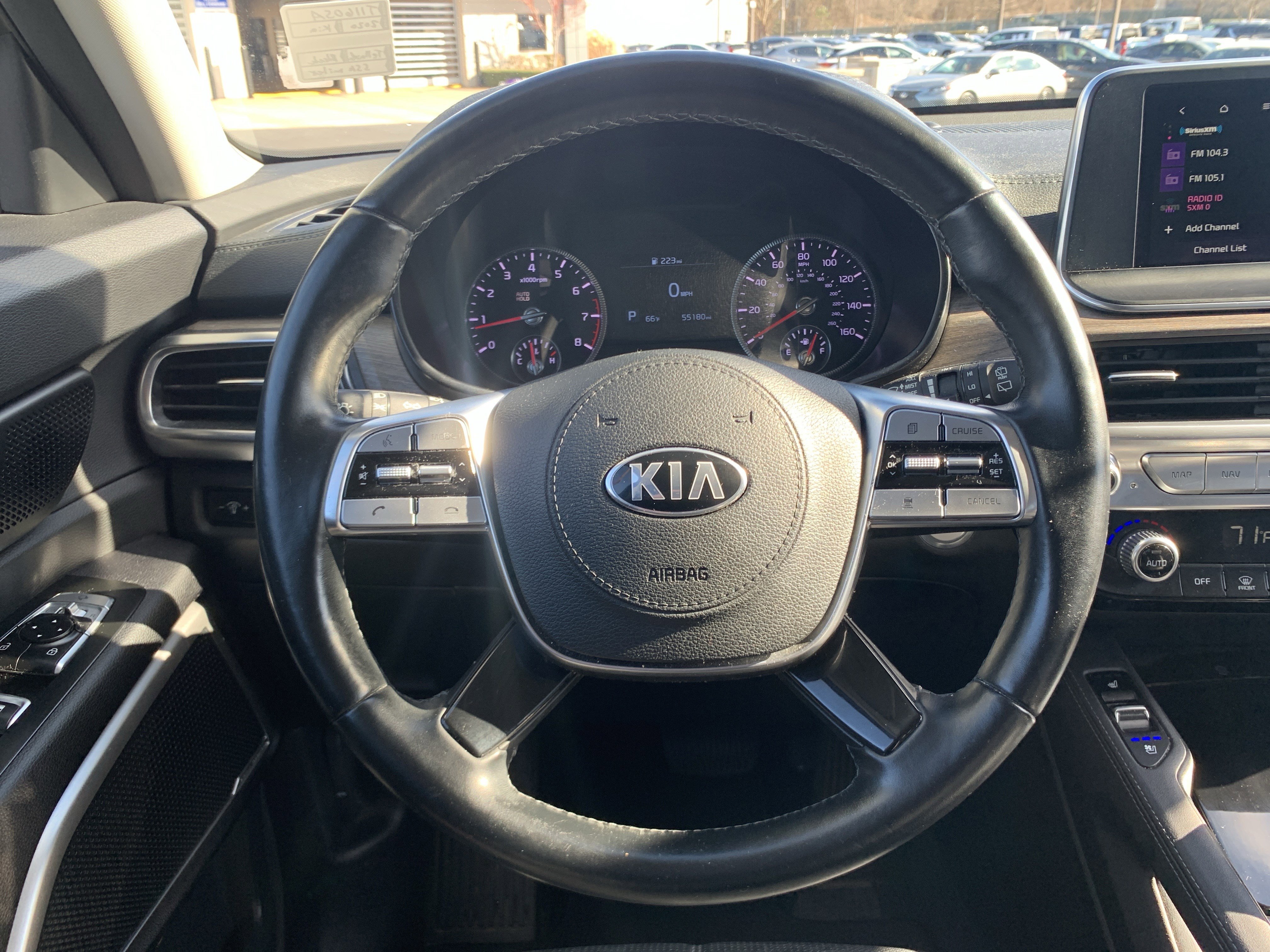 Used 2020 Kia Telluride EX w/ EX Premium Package image 18