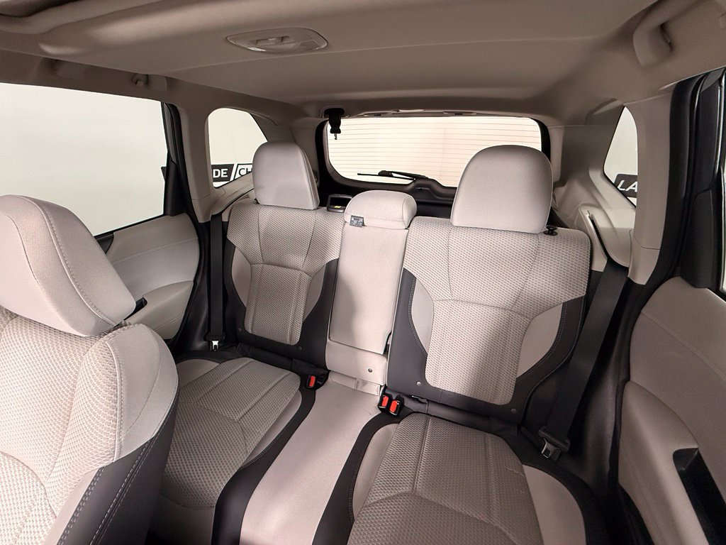Used 2024 Subaru Forester Premium AWD/4WD image 46