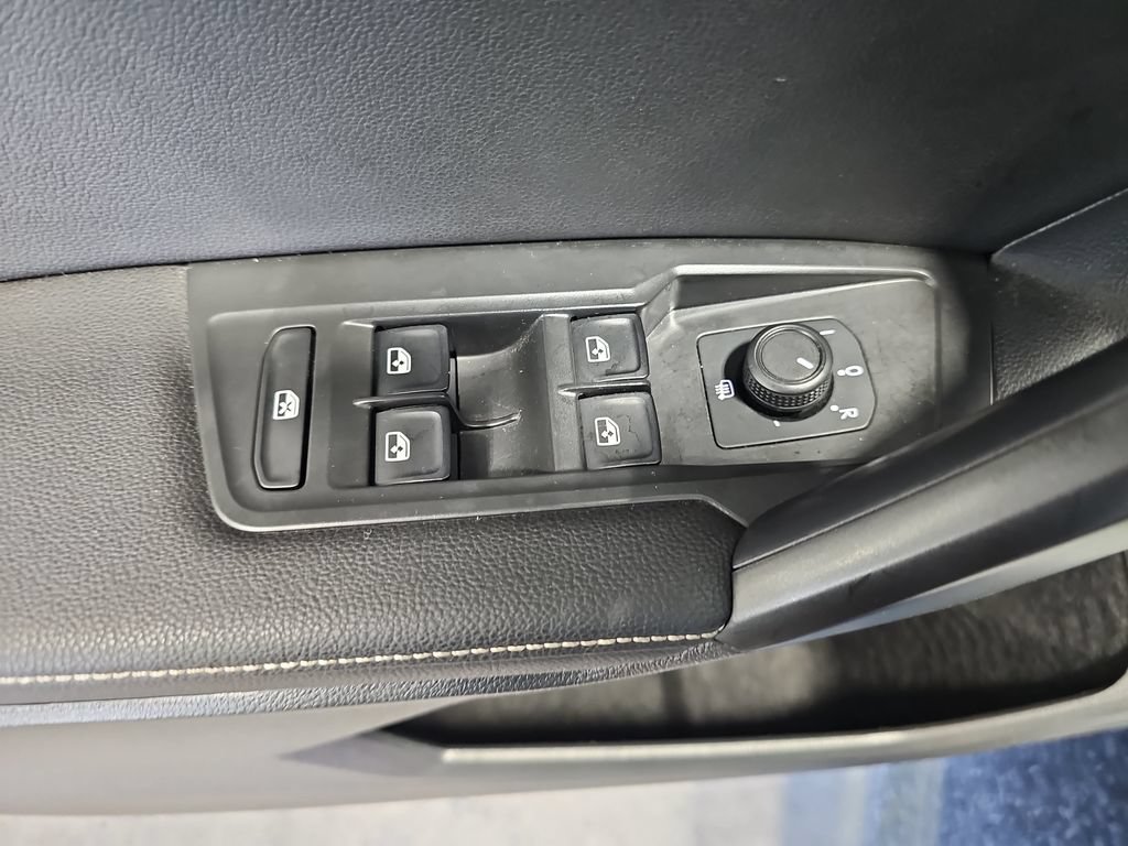 Used 2022 Volkswagen Tiguan S AWD/4WD image 52