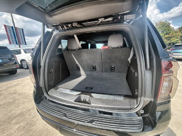 Used 2023 Chevrolet Tahoe Z71 w/ Luxury Package AWD/4WD image 25