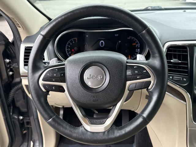 Used 2017 Jeep Grand Cherokee Limited AWD/4WD image 19