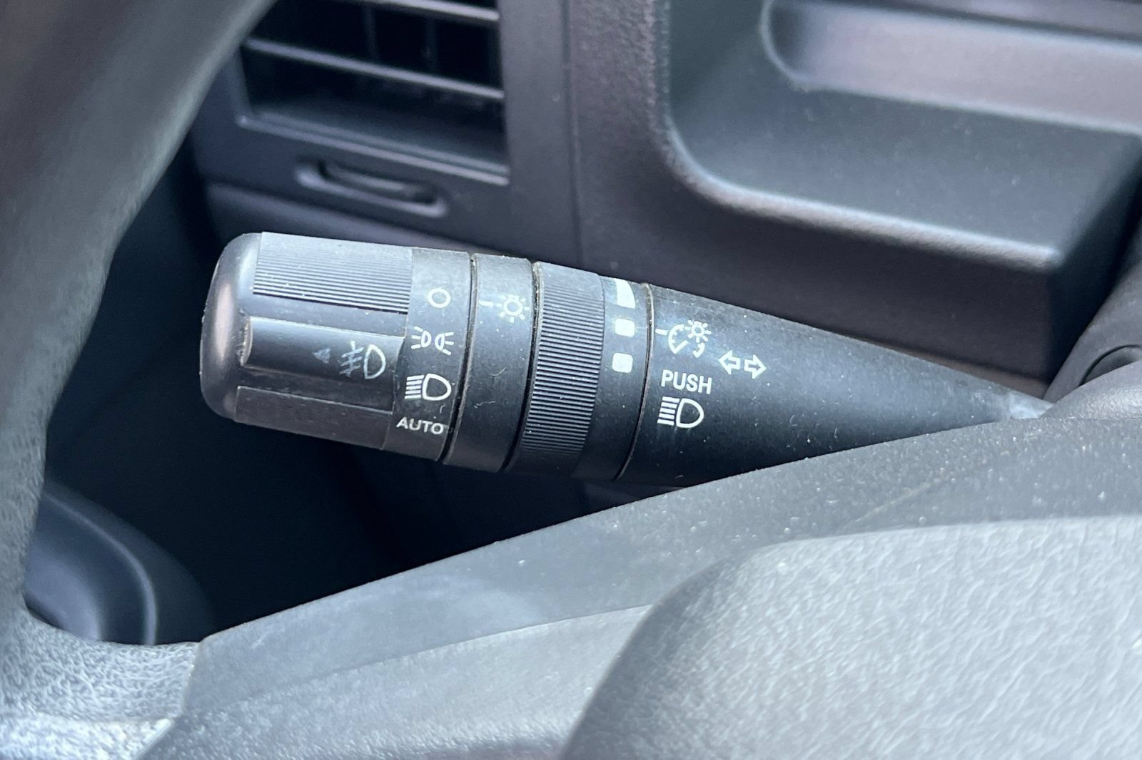 Used 2010 Jeep Liberty Sport w/ Popular Equipment Group AWD/4WD image 30