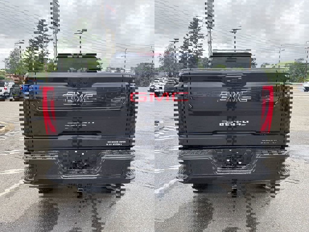 New 2025 GMC Sierra 2500 Denali w/ Denali Reserve Package image 5