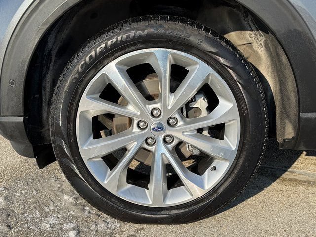 Used 2022 Ford Explorer Platinum w/ Equipment Group 601A AWD/4WD image 13
