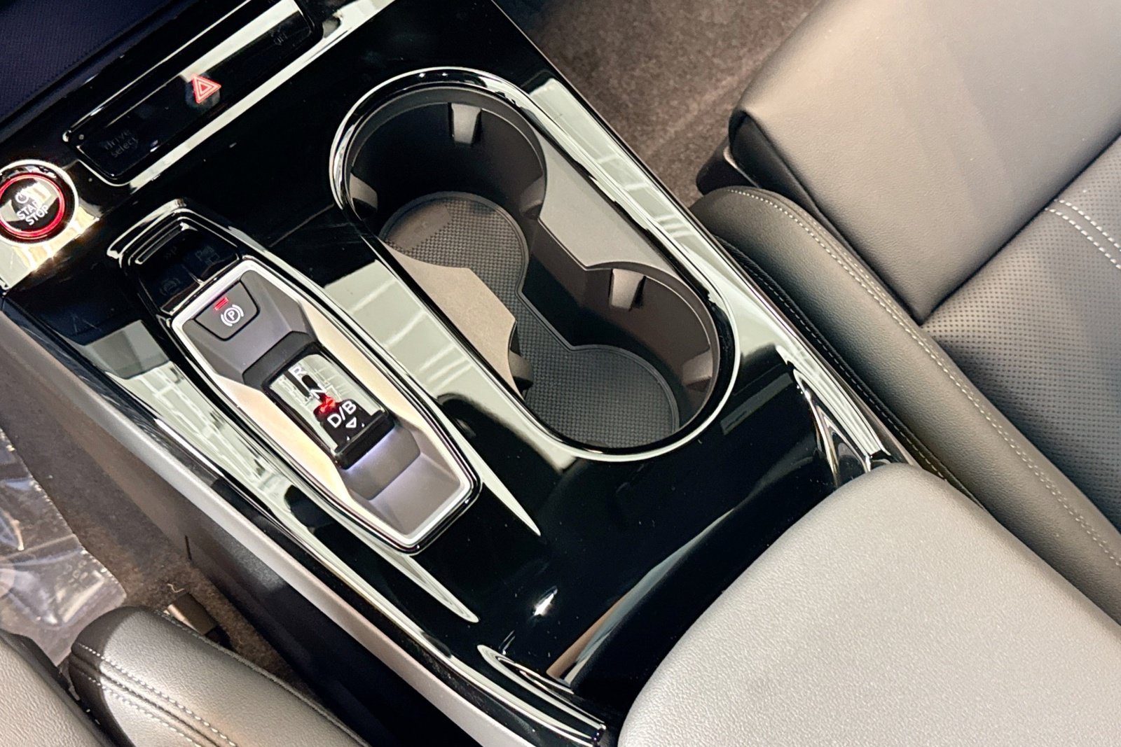 New 2027 Audi SQ6 e-tron Premium Plus AWD/4WD image 14