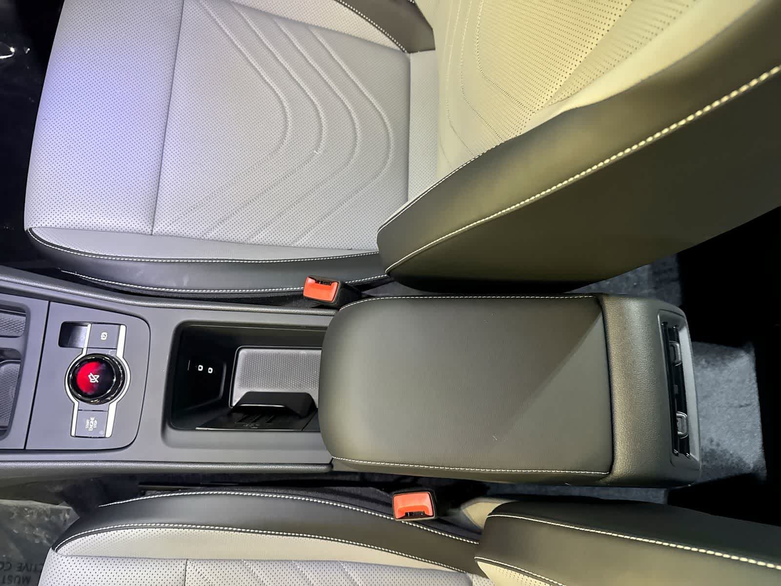 New 2026 Volkswagen Tiguan SE R-Line FWD image 34