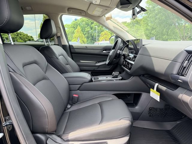 New 2026 Nissan Pathfinder SL w/ Cargo Package AWD/4WD image 10