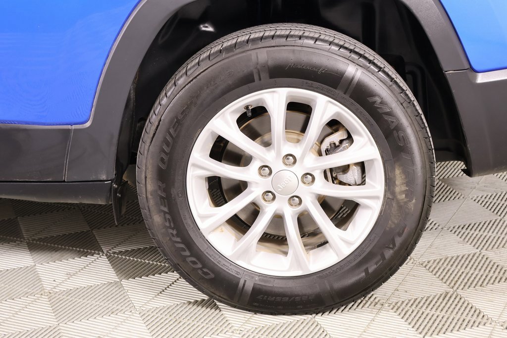 Used 2022 Jeep Cherokee Latitude Lux image 18