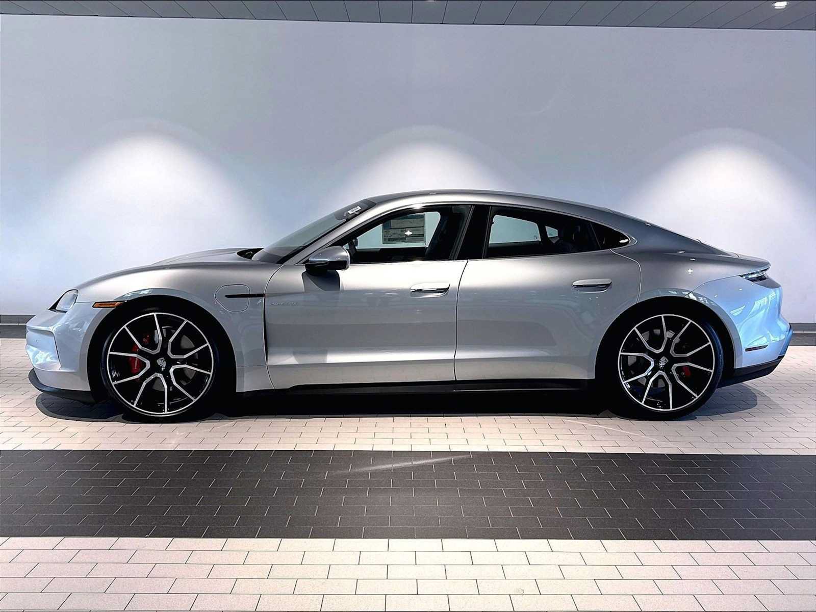 New 2026 Porsche Taycan 4S AWD/4WD image 2