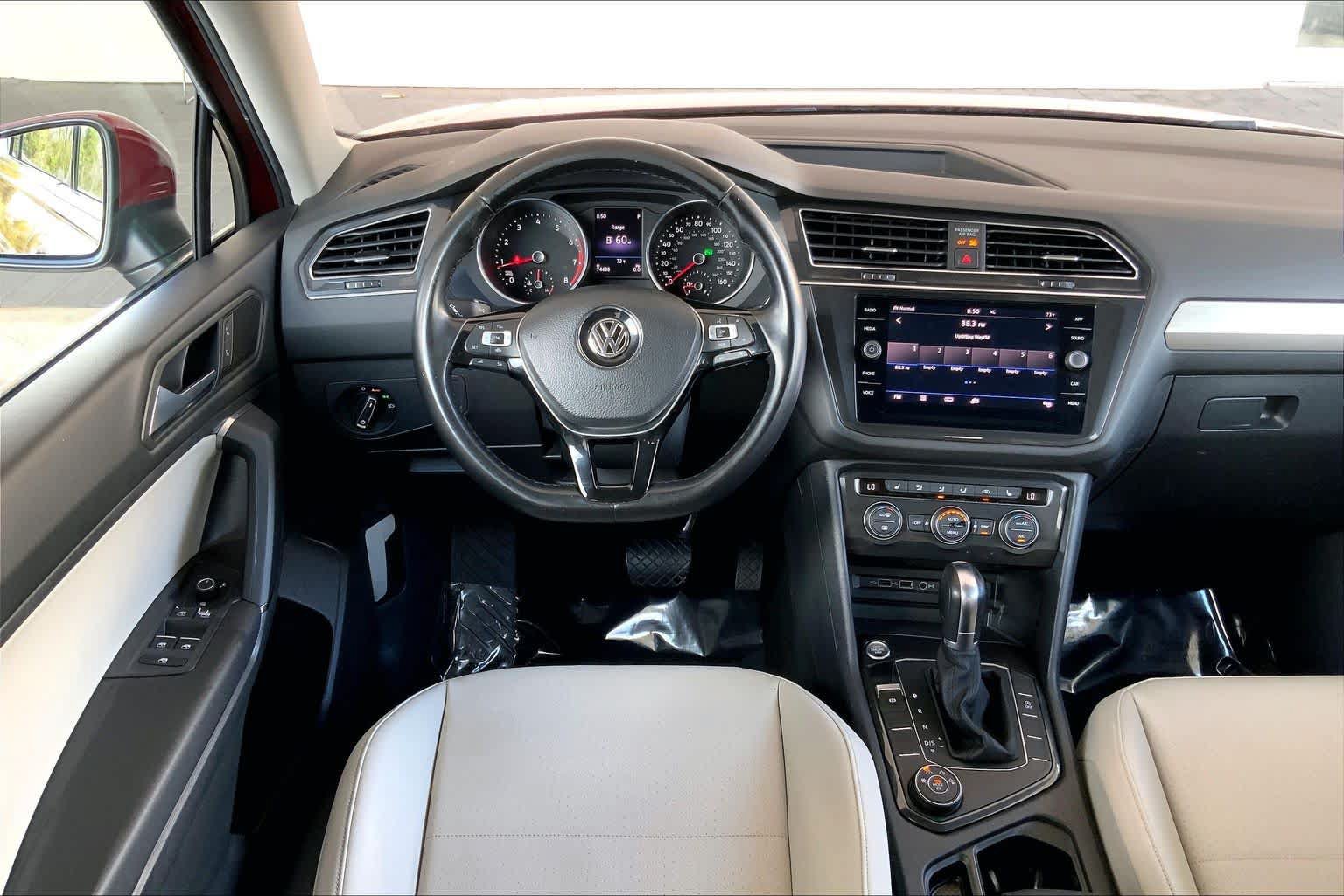 Used 2019 Volkswagen Tiguan SE w/ Panoramic Sunroof Package AWD/4WD image 6