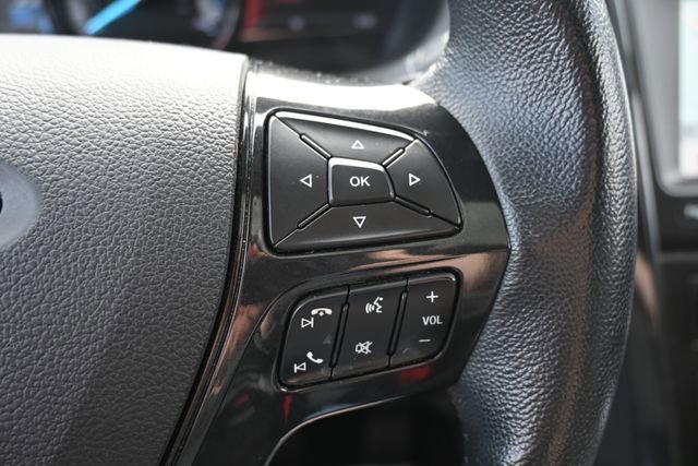Used 2017 Ford Explorer XLT w/ Equipment Group 202A AWD/4WD image 37