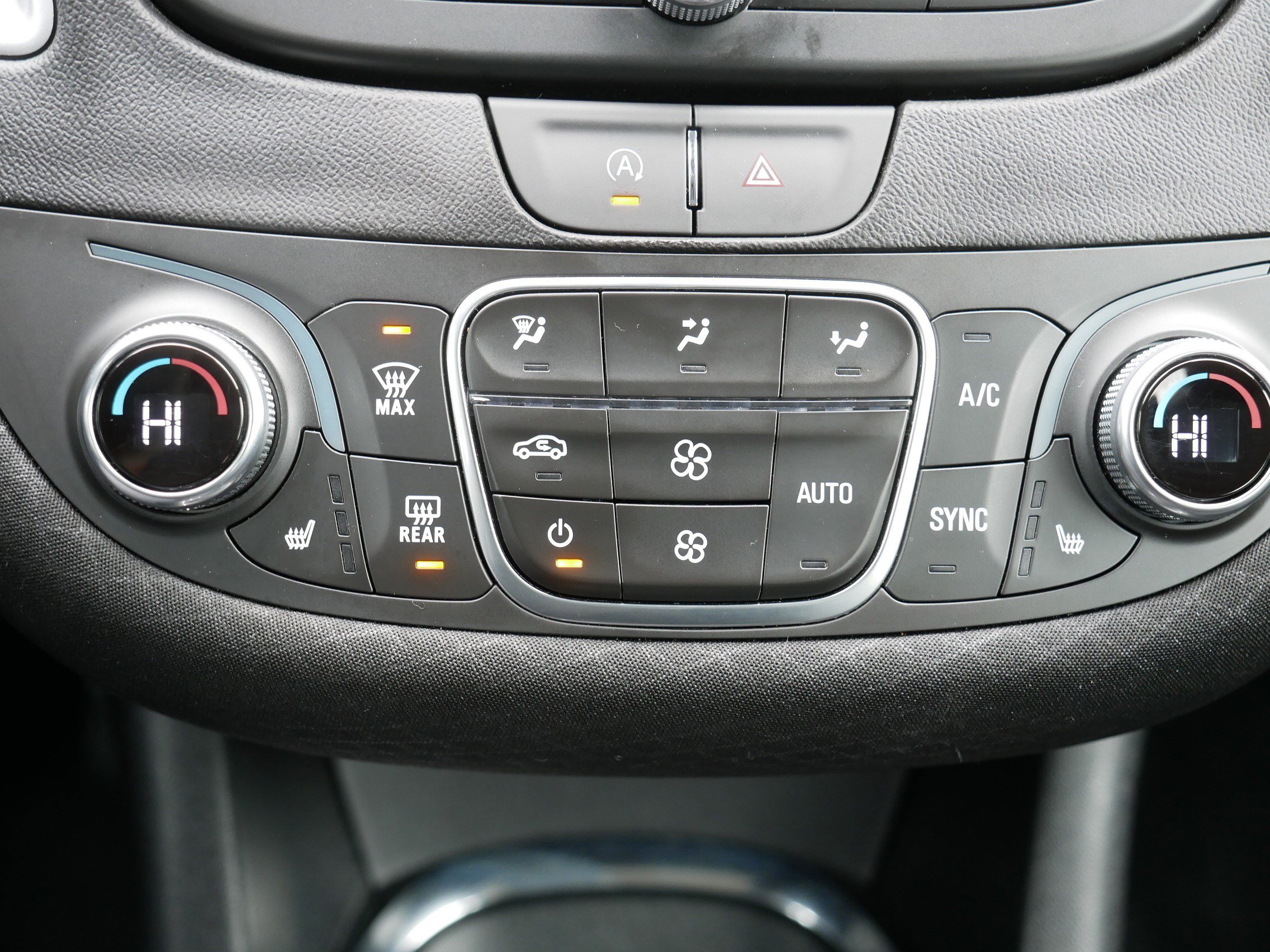 Used 2024 Chevrolet Malibu LT image 23