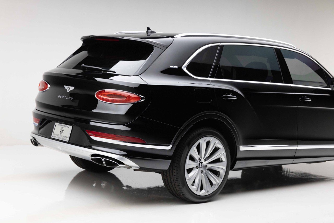Used 2023 Bentley Bentayga Extended Wheelbase AWD/4WD image 39
